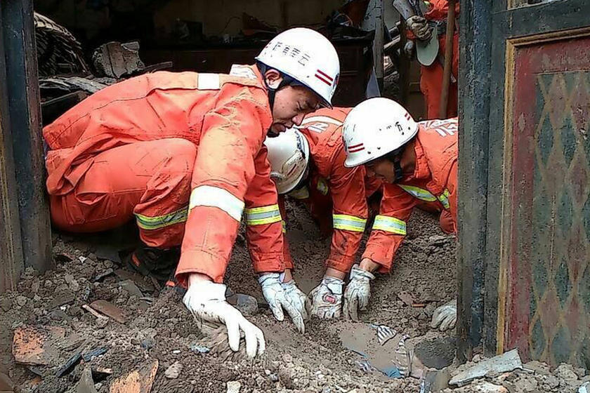 瑞馬燃氣壁掛爐，魯?shù)榈卣? width=