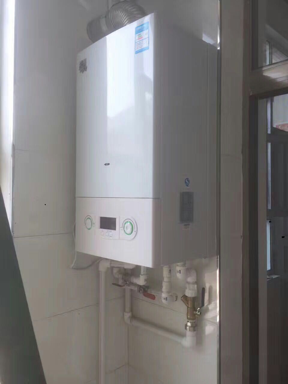 冷凝低氮壁掛爐的水壓高會怎么樣？